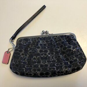 COACH Vintage Kisslock Wristlet Black with Lurex Silver C’s. Like New!